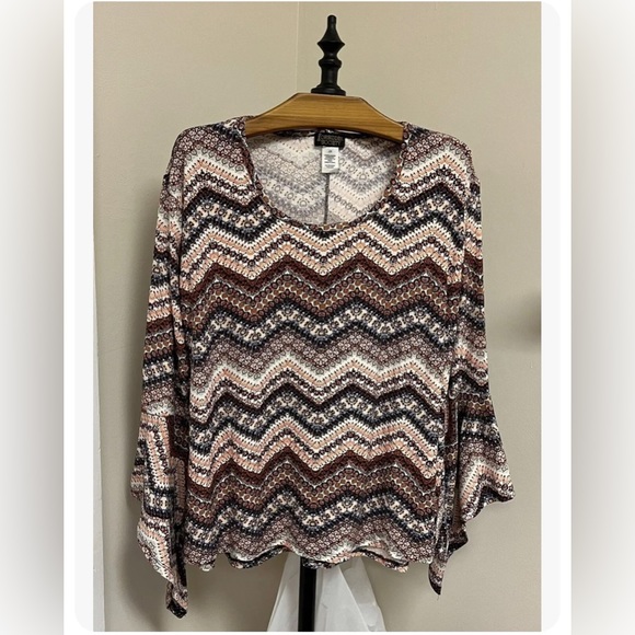 FORBIDDEN SOCIETY Women's Pullover Super Soft Blouse Shirt Top Plus 2X - Picture 1 of 5